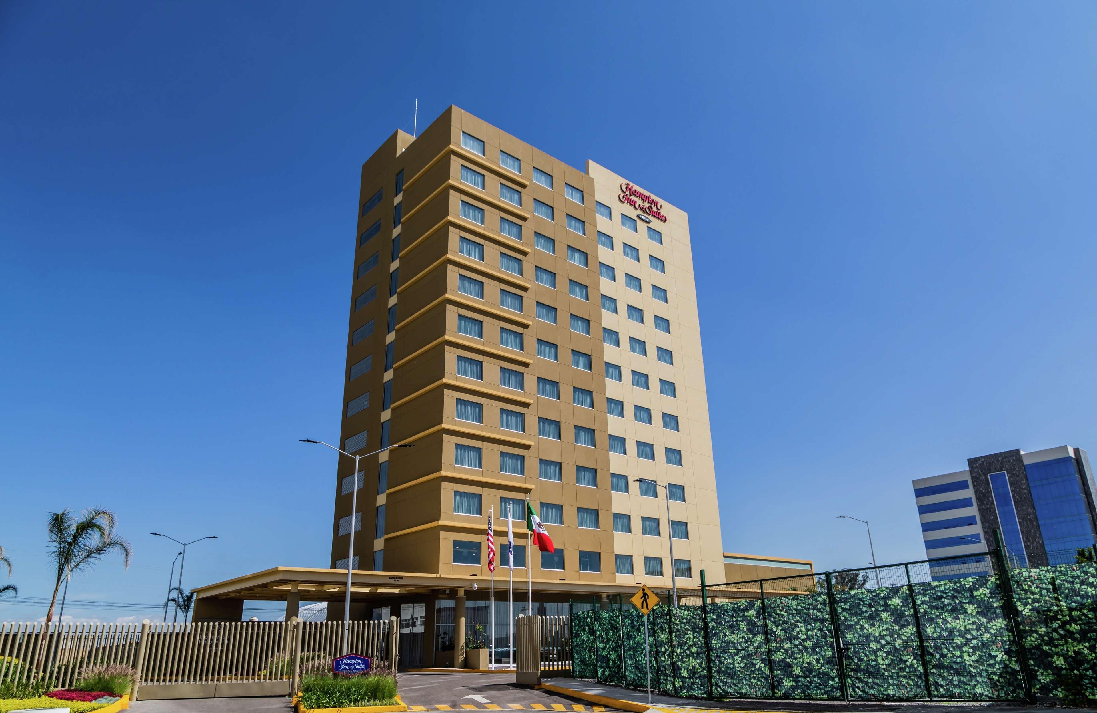 Hampton Inn & Suites By Hilton Puebla Exterior foto