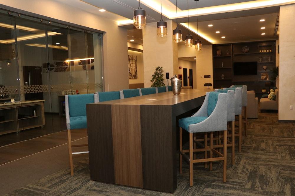 Hampton Inn & Suites By Hilton Puebla Exterior foto