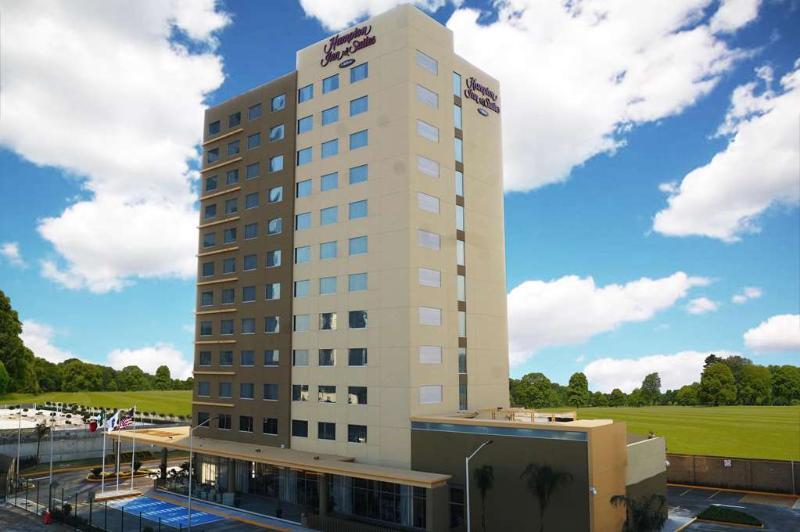 Hampton Inn & Suites By Hilton Puebla Exterior foto